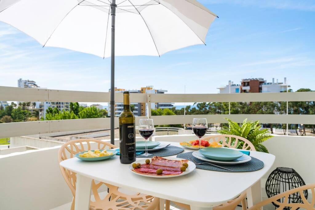 Apartamento em frente à praia com piscina e ténis Portimão Exterior foto