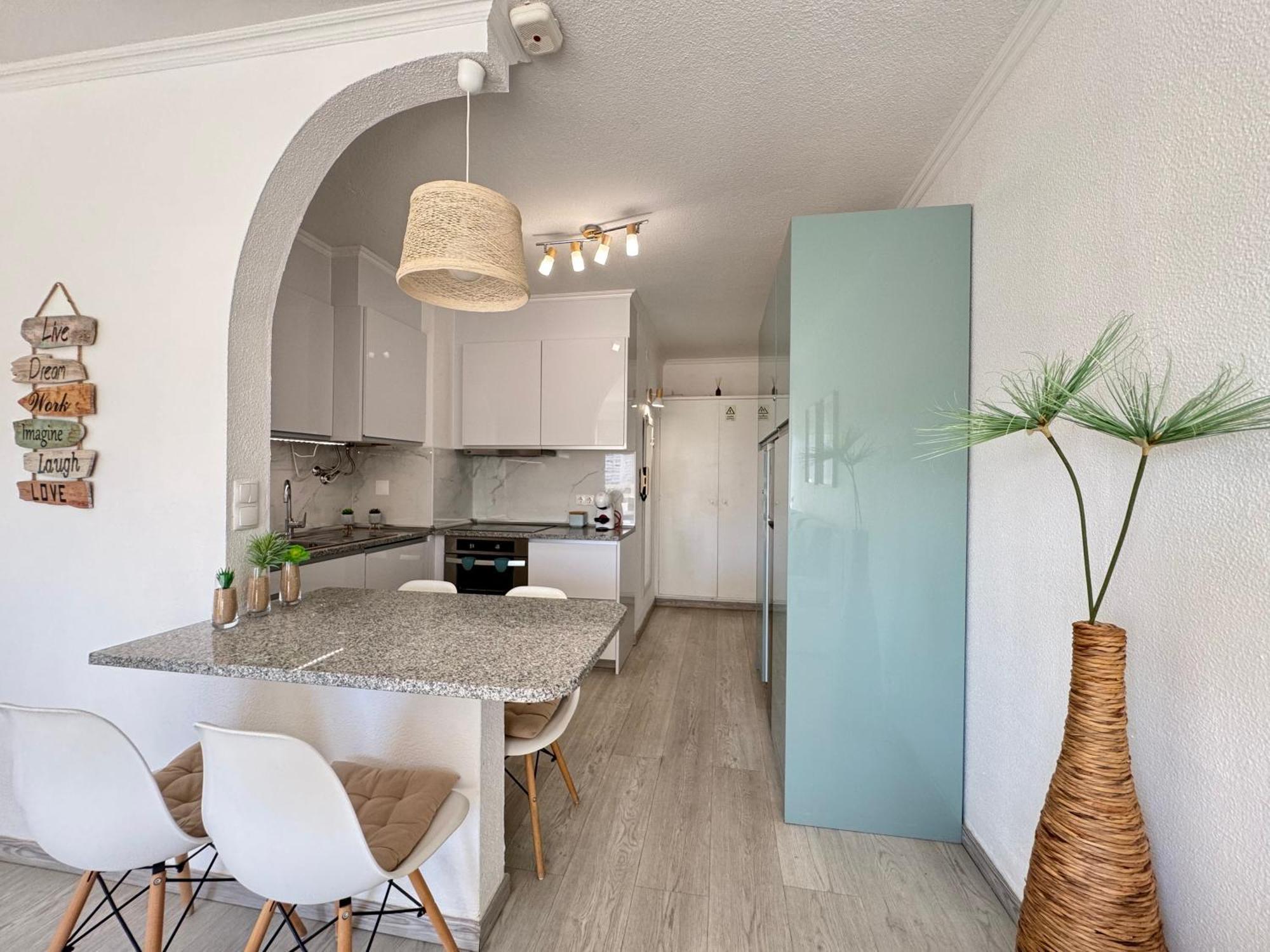 Apartamento em frente à praia com piscina e ténis Portimão Exterior foto